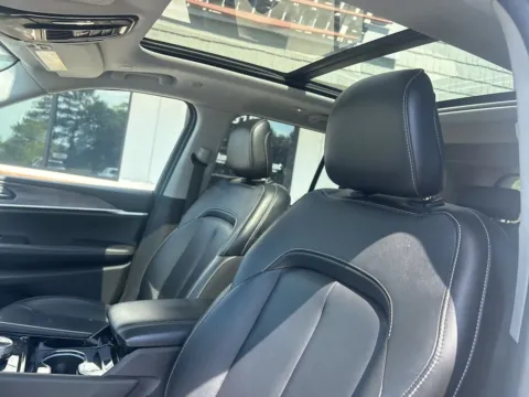 Another view of 2023 Jeep Grand Cherokee Limited for sale in Lexington, NC at Jerry Hunt Supercenter - Lexington