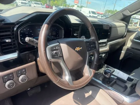 More photos of 2022 Chevrolet Silverado 1500 LTZ at Jerry Hunt Supercenter - Lexington, NC