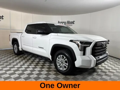 More photos of 2022 Toyota Tundra SR5 at Jerry Hunt Supercenter - Lexington, NC