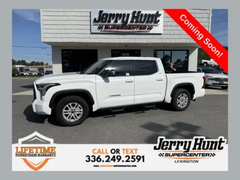 White 2022 Toyota Tundra SR5 for sale in Lexington, NC