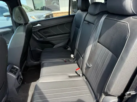 More photos of 2023 Volkswagen Tiguan 2.0T SE R-Line Black at Jerry Hunt Supercenter - Lexington, NC