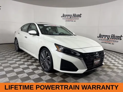 More photos of 2023 Nissan Altima 2.5 SL at Jerry Hunt Supercenter - Lexington, NC