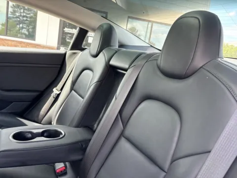 More photos of 2022 Tesla Model 3 at Jerry Hunt Supercenter - Lexington, NC