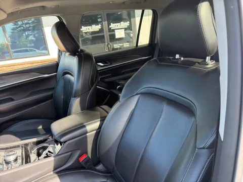 Another view of 2023 Jeep Grand Cherokee L Limited for sale in Lexington, NC at Jerry Hunt Supercenter - Lexington