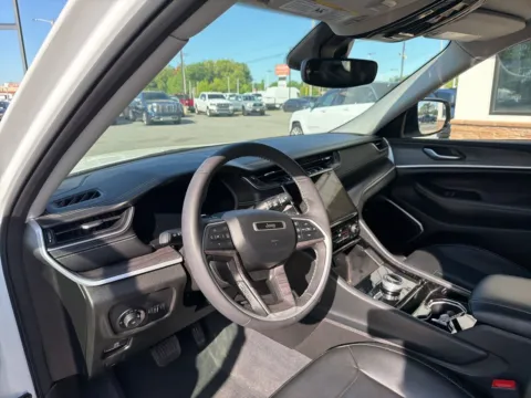 More photos of 2023 Jeep Grand Cherokee L Limited at Jerry Hunt Supercenter - Lexington, NC