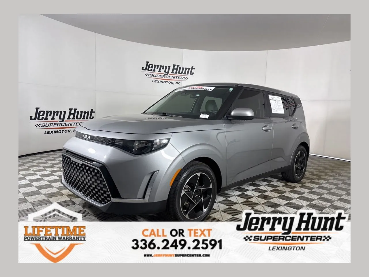 2024 Kia Soul 2.0L EX 6 IVT's photo