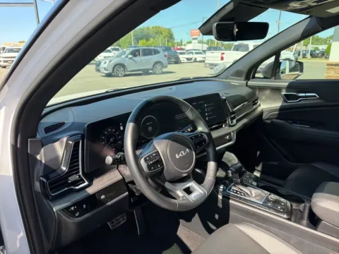 More photos of 2025 Kia Sportage X-Pro Prestige at Jerry Hunt Supercenter - Lexington, NC