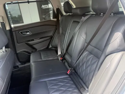 More photos of 2023 Nissan Rogue Platinum at Jerry Hunt Supercenter - Lexington, NC