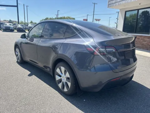 More photos of 2021 Tesla Model Y Long Range at Jerry Hunt Supercenter - Lexington, NC