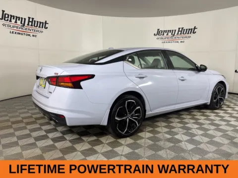 More photos of 2025 Nissan Altima 2.5 SR at Jerry Hunt Supercenter - Lexington, NC