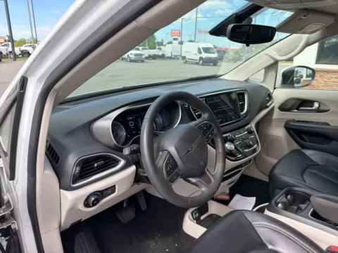 Another view of 2023 Chrysler Pacifica Touring L for sale in Lexington, NC at Jerry Hunt Supercenter - Lexington