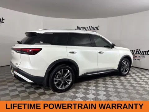 More photos of 2023 INFINITI QX60 LUXE at Jerry Hunt Supercenter - Lexington, NC