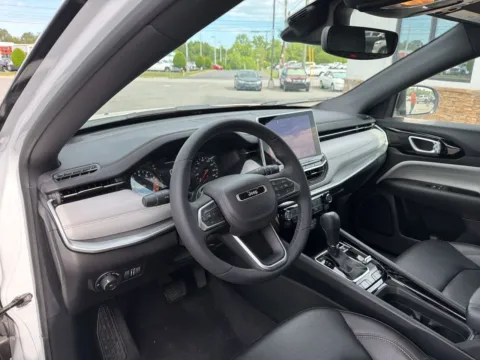 More photos of 2024 Jeep Compass Limited at Jerry Hunt Supercenter - Lexington, NC