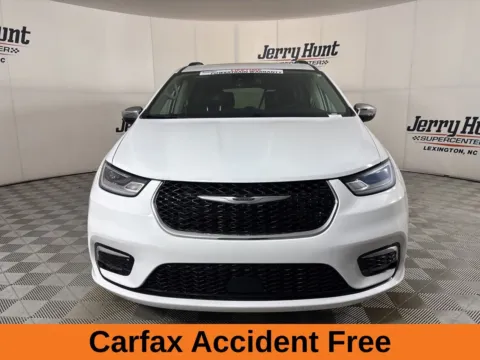 Another view of 2023 Chrysler Pacifica Limited for sale in Lexington, NC at Jerry Hunt Supercenter - Lexington