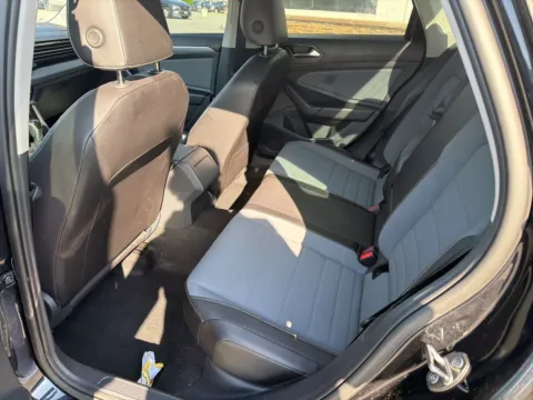 More photos of 2025 Volkswagen Jetta 1.5T SE at Jerry Hunt Supercenter - Lexington, NC