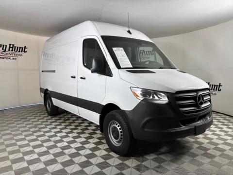 More photos of 2024 Mercedes-Benz Sprinter 2500 Crew 144 WB at Jerry Hunt Supercenter - Lexington, NC