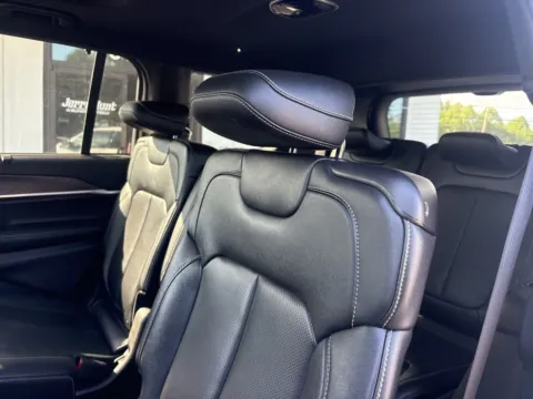 More photos of 2024 Jeep Grand Cherokee L Limited at Jerry Hunt Supercenter - Lexington, NC