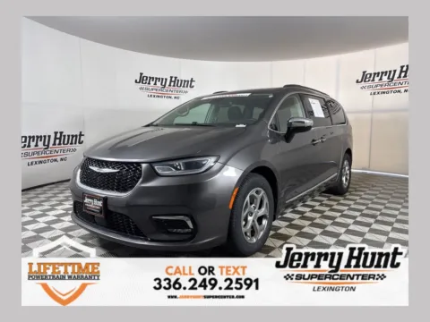 Unknown 2023 Chrysler Pacifica Limited for sale in Lexington, NC