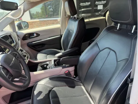 Another view of 2023 Chrysler Pacifica Limited for sale in Lexington, NC at Jerry Hunt Supercenter - Lexington