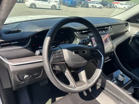 More photos of 2024 Jeep Grand Cherokee L Limited at Jerry Hunt Supercenter - Lexington, NC