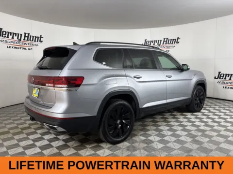 More photos of 2025 Volkswagen Atlas 2.0T SE w/Technology at Jerry Hunt Supercenter - Lexington, NC