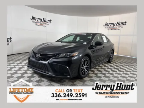 Black 2022 Toyota Camry SE for sale in Lexington, NC