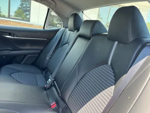 More photos of 2022 Toyota Camry SE at Jerry Hunt Supercenter - Lexington, NC