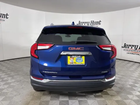 More photos of 2023 GMC Terrain SLT at Jerry Hunt Supercenter - Lexington, NC