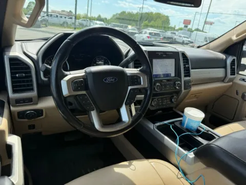 More photos of 2021 Ford F-350SD Lariat at Jerry Hunt Supercenter - Lexington, NC
