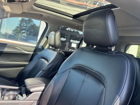 Another view of 2023 Jeep Grand Cherokee Limited for sale in Lexington, NC at Jerry Hunt Supercenter - Lexington