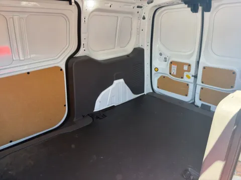 More photos of 2022 Ford Transit Connect XL at Jerry Hunt Supercenter - Lexington, NC