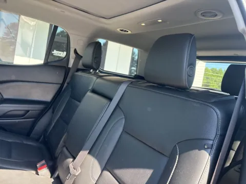 More photos of 2019 GMC Acadia SLT-1 at Jerry Hunt Supercenter - Lexington, NC