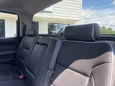 More photos of 2019 Chevrolet Silverado 2500HD High Country at Jerry Hunt Supercenter - Lexington, NC