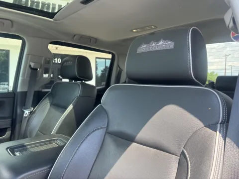 Photos of 2019 Chevrolet Silverado 2500HD High Country for sale in Lexington, NC at Jerry Hunt Supercenter - Lexington