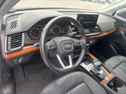 More photos of 2023 Audi Q5 40 Premium at Jerry Hunt Supercenter - Lexington, NC