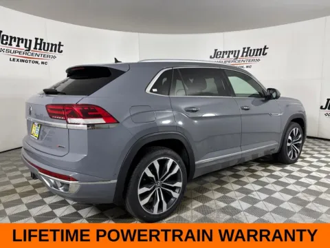 More photos of 2022 Volkswagen Atlas Cross Sport 3.6L V6 SEL Premium R-Line at Jerry Hunt Supercenter - Lexington, NC