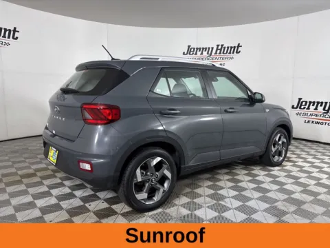 More photos of 2025 Hyundai Venue SEL at Jerry Hunt Supercenter - Lexington, NC