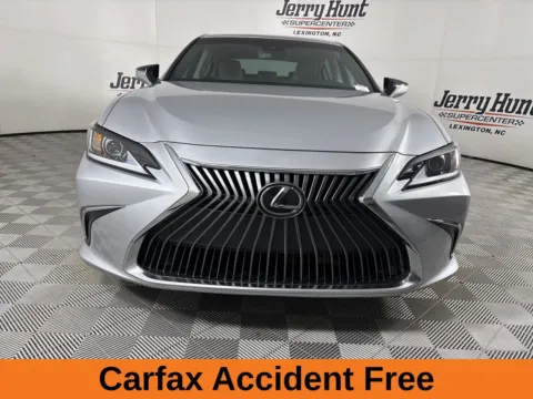 More photos of 2021 Lexus ES 350 at Jerry Hunt Supercenter - Lexington, NC