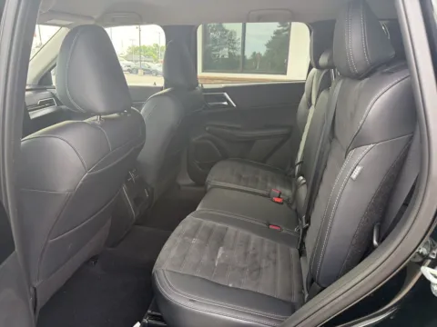 More photos of 2024 Mitsubishi Outlander SE at Jerry Hunt Supercenter - Lexington, NC