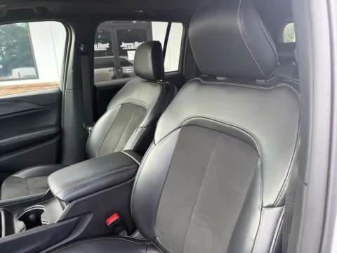 Another view of 2023 Jeep Grand Cherokee Altitude X for sale in Lexington, NC at Jerry Hunt Supercenter - Lexington