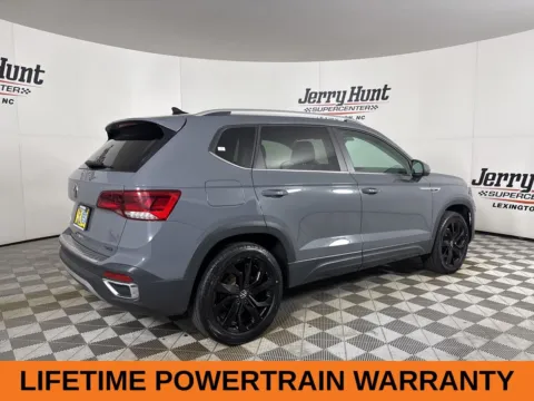 More photos of 2023 Volkswagen Taos 1.5T SE at Jerry Hunt Supercenter - Lexington, NC