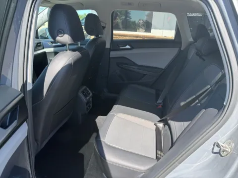 More photos of 2023 Volkswagen Taos 1.5T SE at Jerry Hunt Supercenter - Lexington, NC