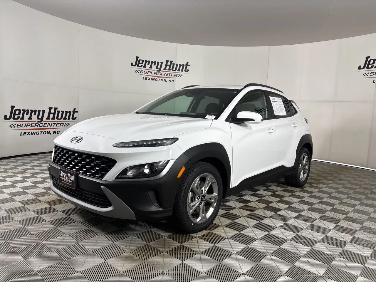 White 2023 Hyundai Kona SEL for sale in Lexington, NC