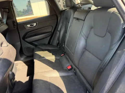 More photos of 2023 Volvo XC60 B5 Plus Bright Theme at Jerry Hunt Supercenter - Lexington, NC