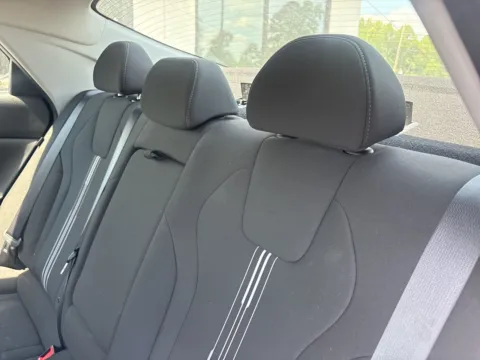 More photos of 2025 Hyundai Elantra SEL Convenience at Jerry Hunt Supercenter - Lexington, NC