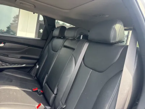 More photos of 2023 Hyundai Santa Fe Hybrid SEL Premium at Jerry Hunt Supercenter - Lexington, NC