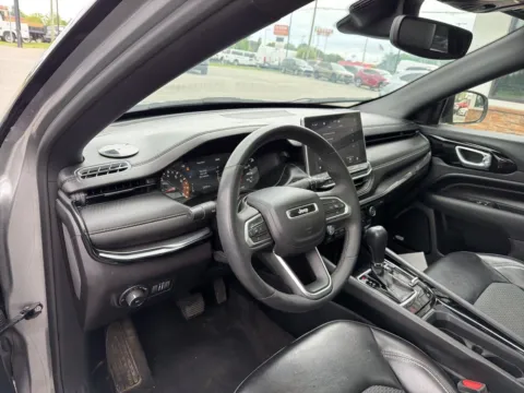 More photos of 2023 Jeep Compass Altitude at Jerry Hunt Supercenter - Lexington, NC