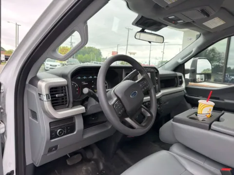 More photos of 2023 Ford F-250SD XL at Jerry Hunt Supercenter - Lexington, NC