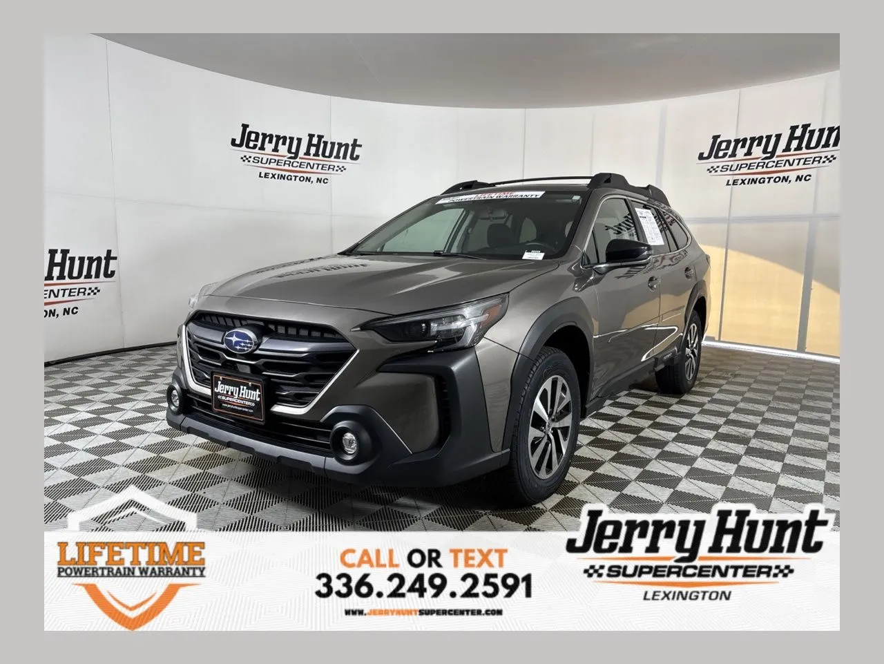2024 Subaru Outback Premium's photo