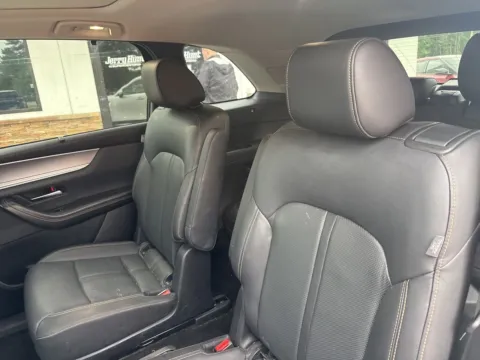 More photos of 2024 Mazda CX-90 3.3 Turbo Premium at Jerry Hunt Supercenter - Lexington, NC